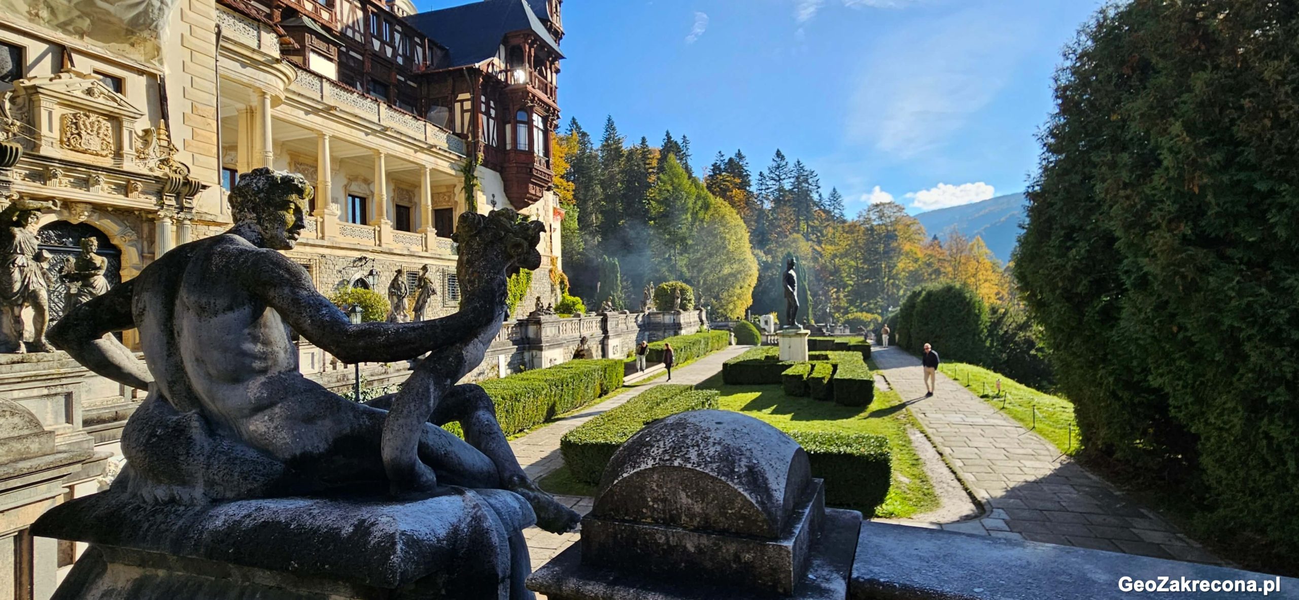 Zamek Draculi, Zamek Peles i Braszów