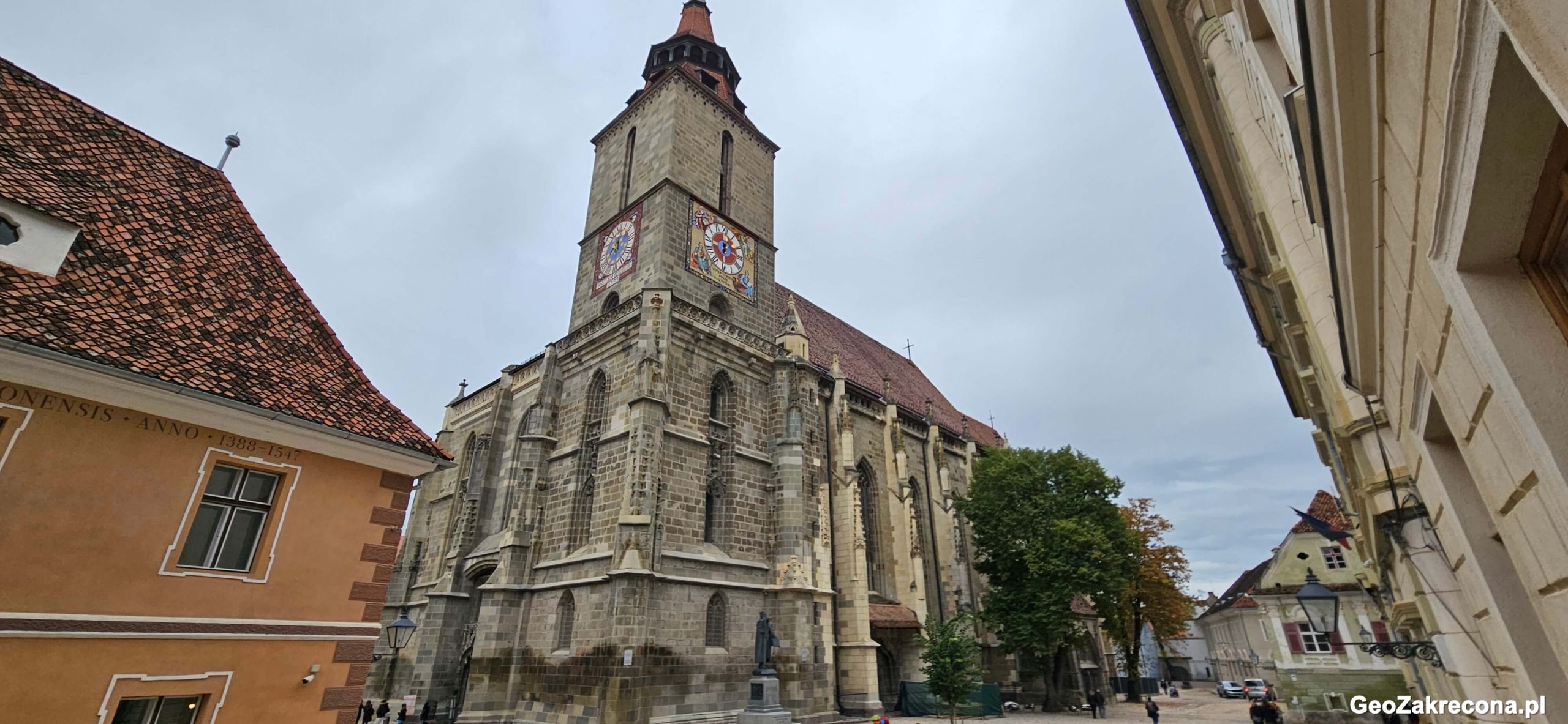 Zamek Draculi, Zamek Peles i Braszów